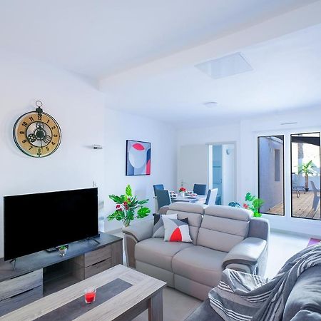 Superbe Appartement A 2 Pas Des Halles, Climatise, Terrasse, Garage Narbonne Buitenkant foto